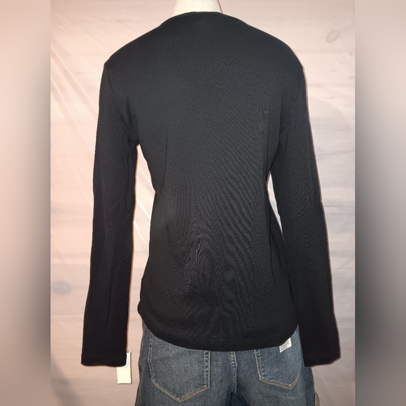 ☘️Womens top - Picture 2 of 3